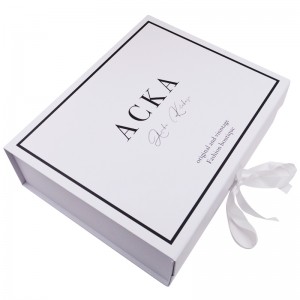 Lempitan Busana Gift Box karo Pita