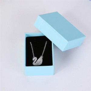 necklace jewelry gift box
