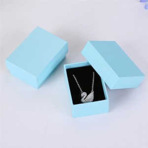necklace jewelry gift box