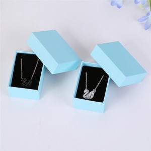 necklace jewelry gift box
